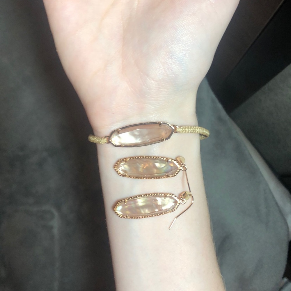 Kendra Scott matching earrings and bracelet
